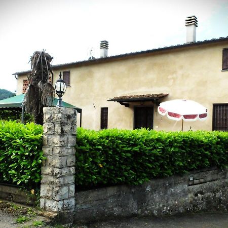 La Cheta Villa Monsagrati Exteriör bild