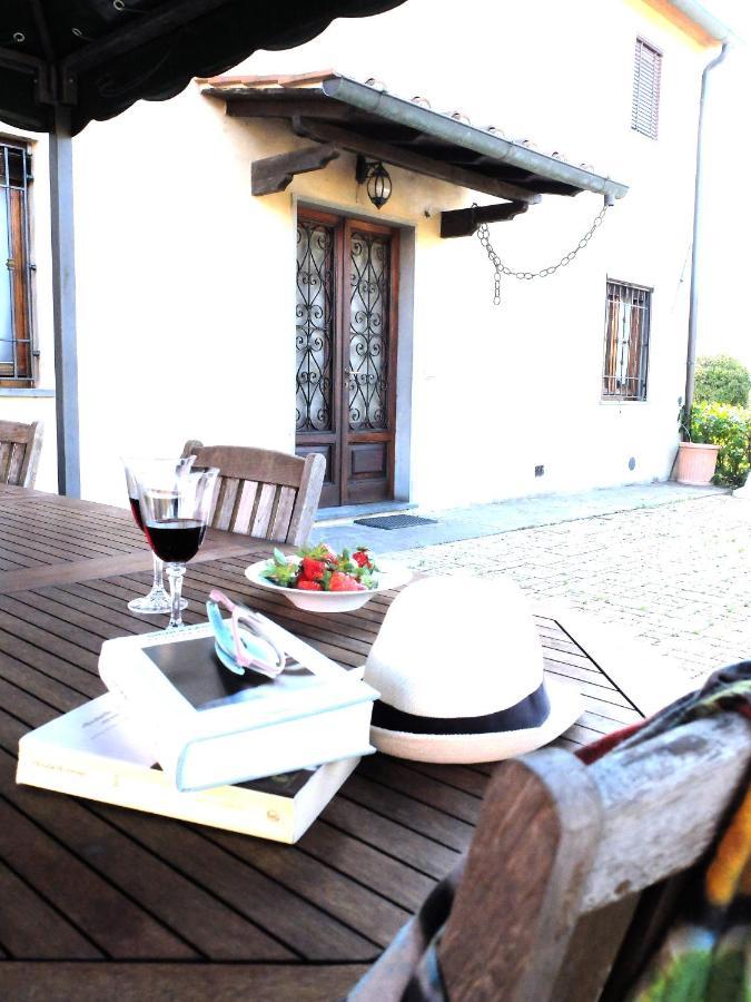 La Cheta Villa Monsagrati Exteriör bild