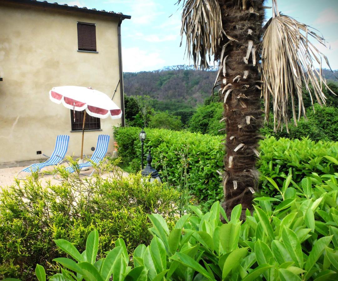 La Cheta Villa Monsagrati Exteriör bild